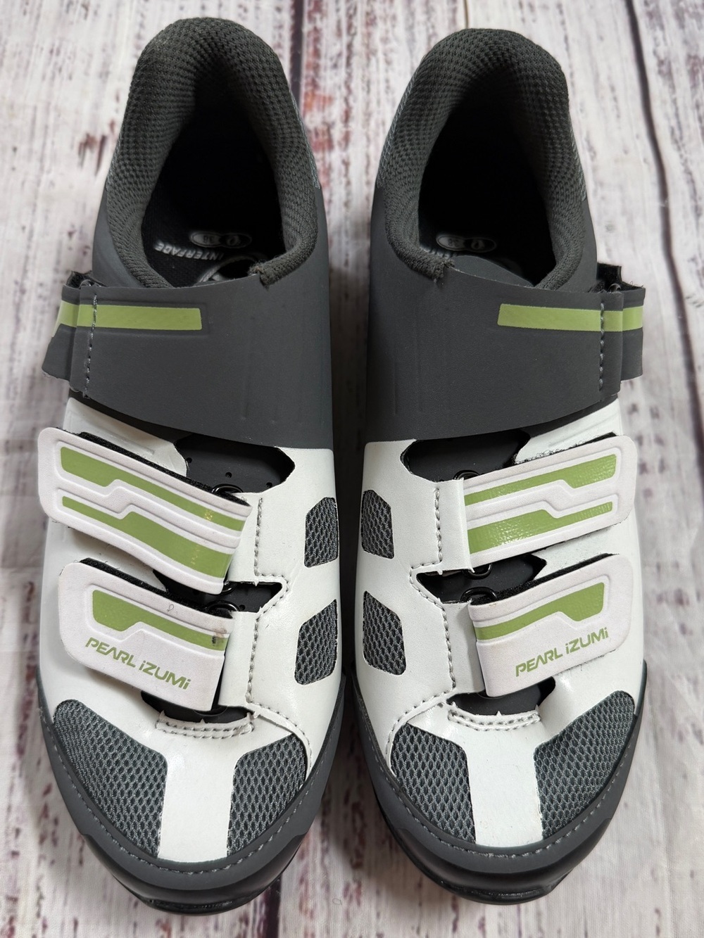 NWOB Pearl Izumi Women’s All-Road V4 Cycling Shoes EU 38 SPD